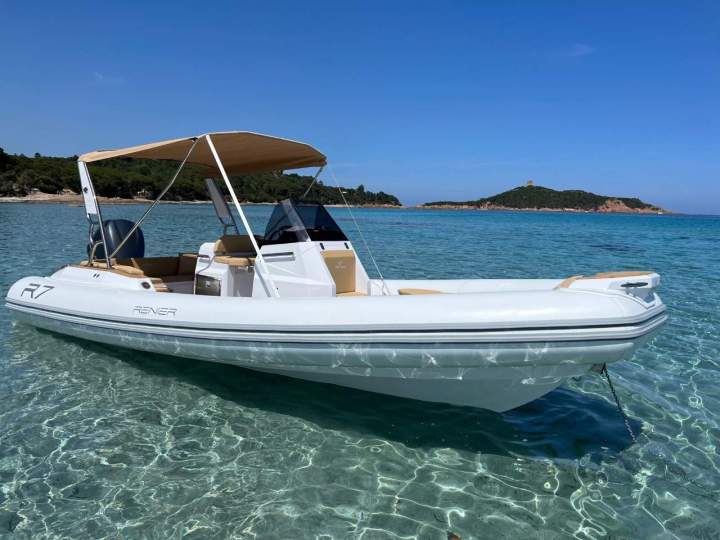 Location bateau pour 2 personnes avec permis Porto-Vecchio