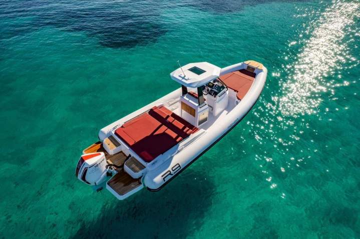 Location bateau moteur permis Porto-Vecchio