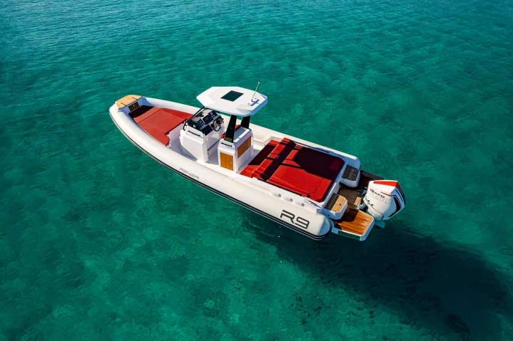 Louer un bateau moteur Porto-Vecchio