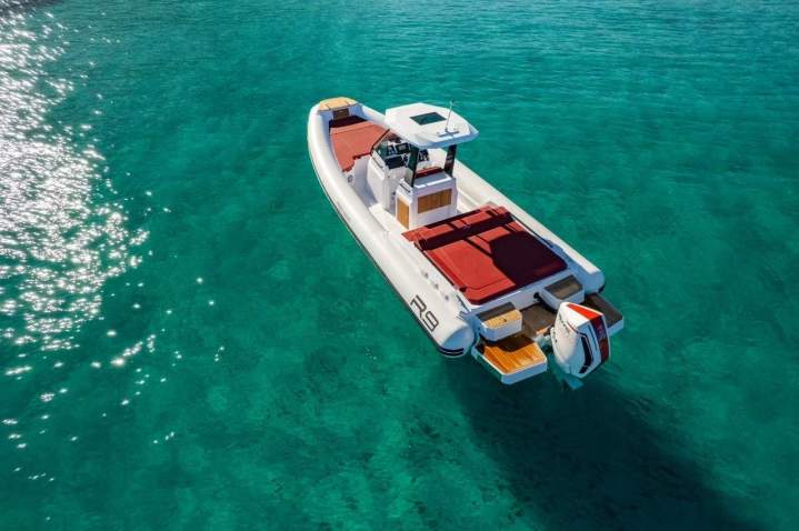 Location bateau moteur permis Porto-Vecchio