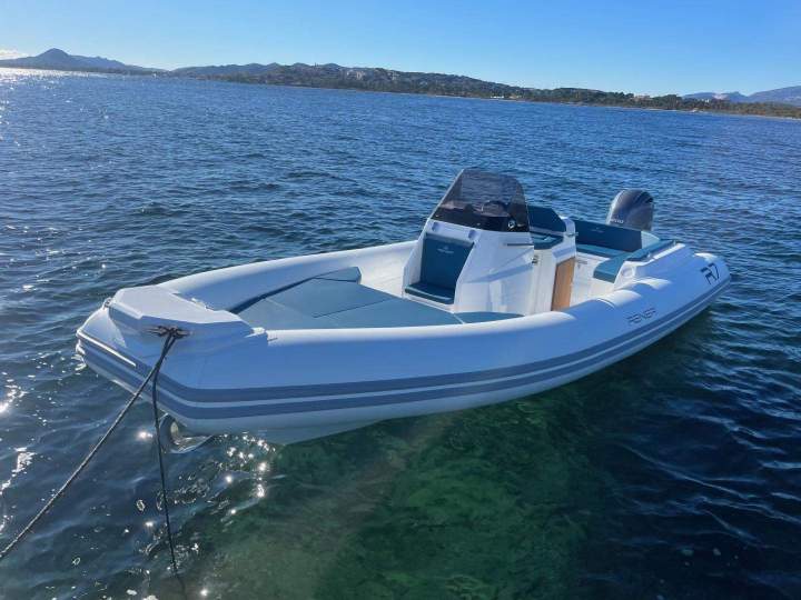 Louer un bateau avec permis Porto-Vecchio