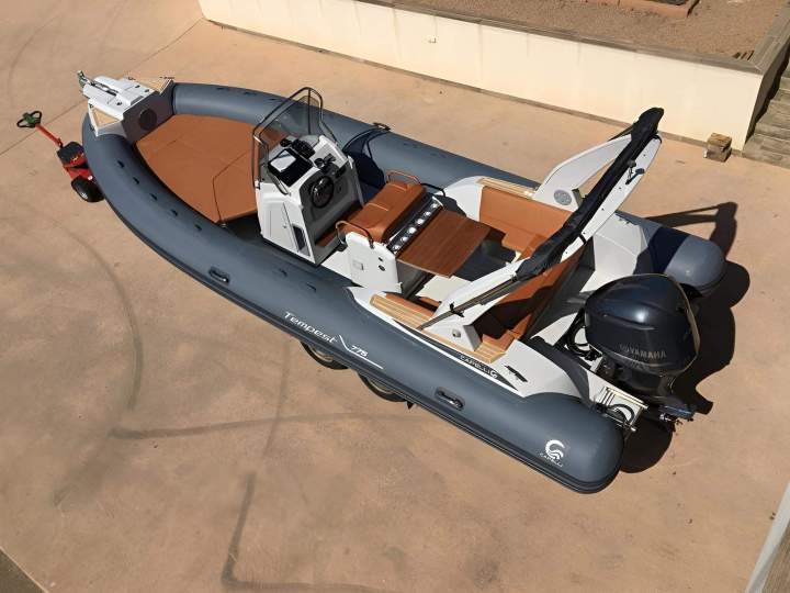 Louer un bateau moteur Porto-Vecchio