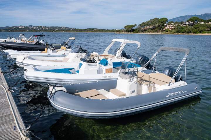 Location bateau moteur permis Porto-Vecchio