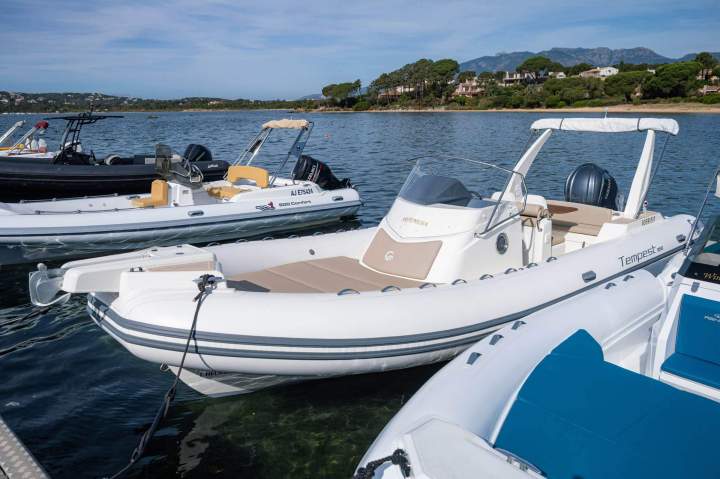 Vente de bateaux d'occasion révisés Porto-Vecchio