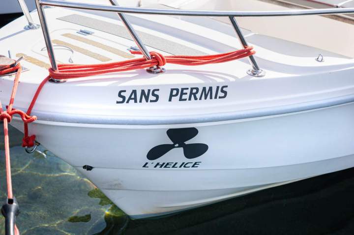 Location de bateaux sans permis Porto-Vecchio