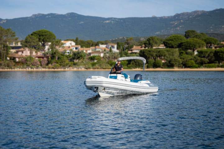 Location de bateau puissant Porto-Vecchio
