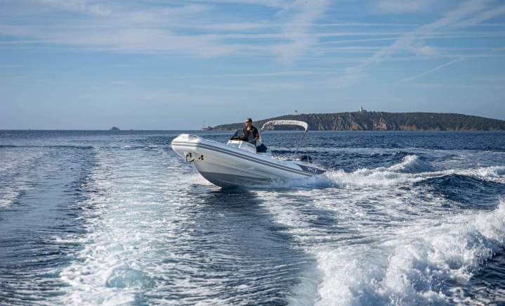 Service de location de bateaux Porto-Vecchio
