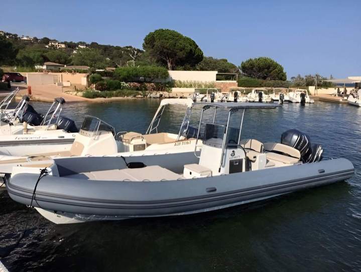 Louer un bateau moteur Porto-Vecchio