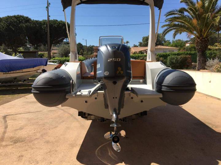 Louer un bateau moteur Porto-Vecchio