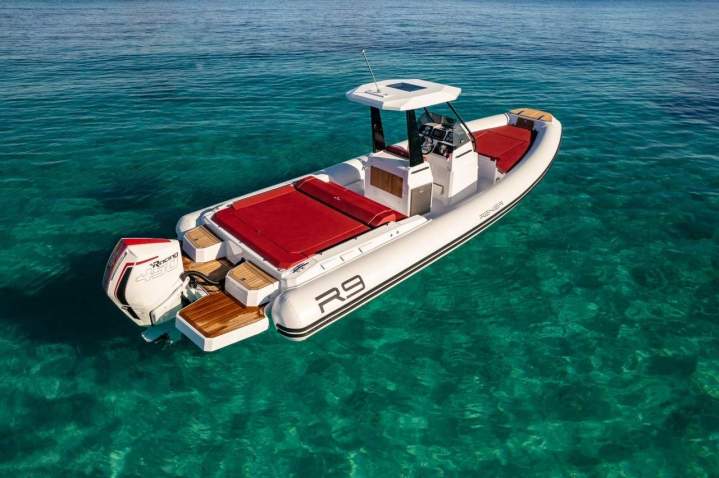 Location de bateau rapide avec permis Porto-Vecchio