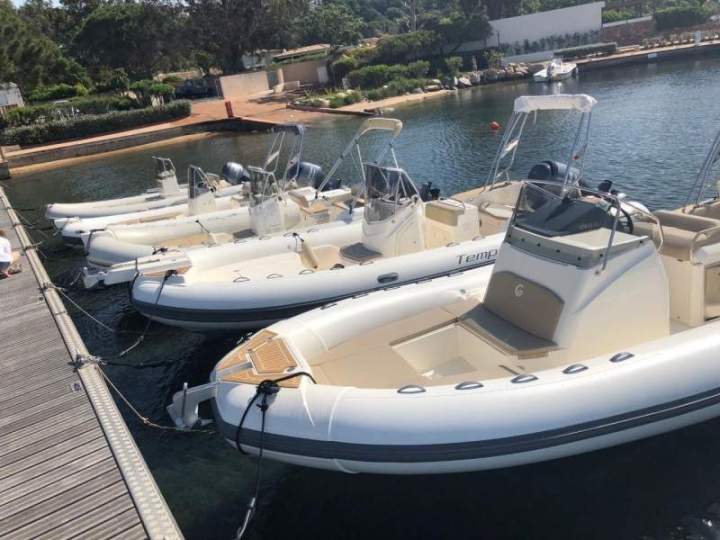 Location de bateaux avec permis, Zonza