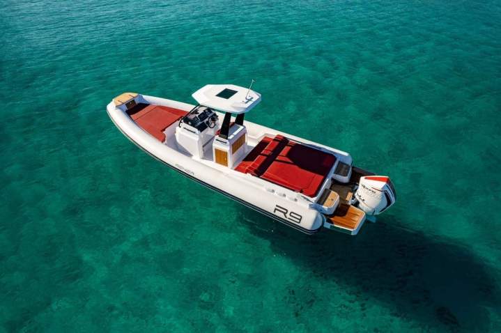 Location semi-rigide avec permis Porto-Vecchio